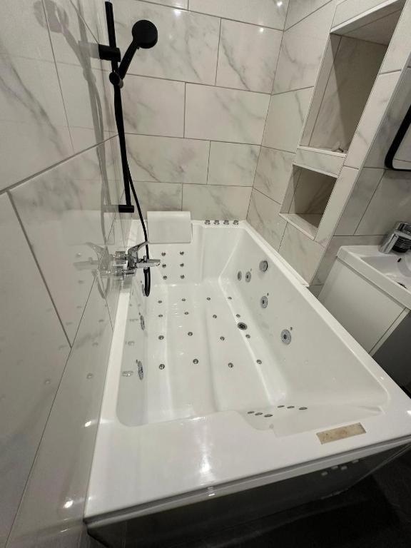 Studio Jaccuzzi A 2 Min Davignon Les Angles  외부 사진